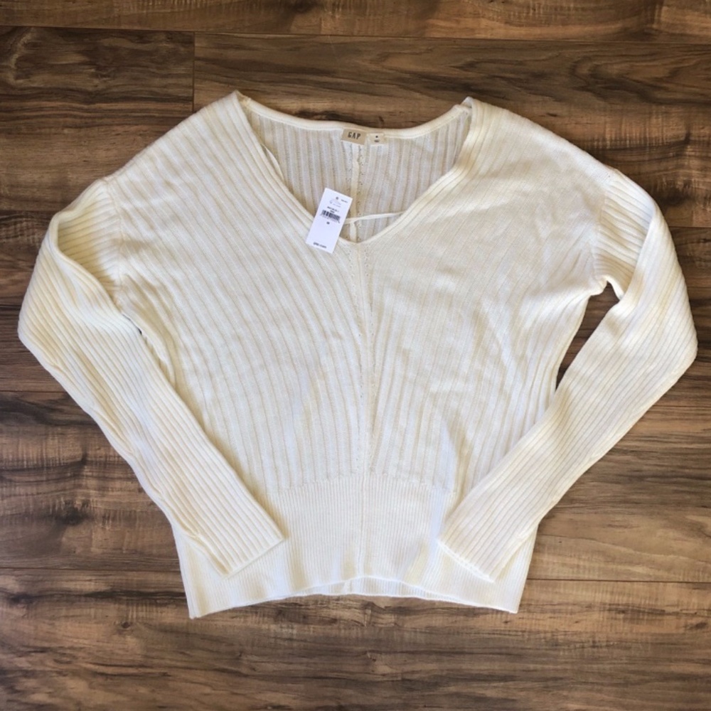 NWT - Gap Cream Wool Blend Sweater M